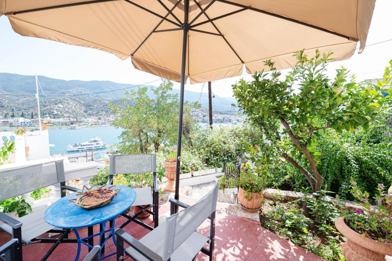 Traditional House Under The Clock Tower With Sweet View Poros Town Exteriér fotografie
