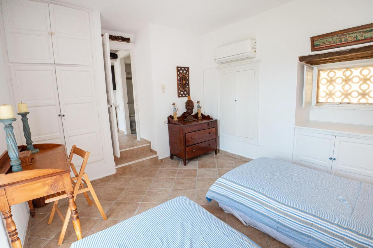 Traditional House Under The Clock Tower With Sweet View Poros Town Exteriér fotografie