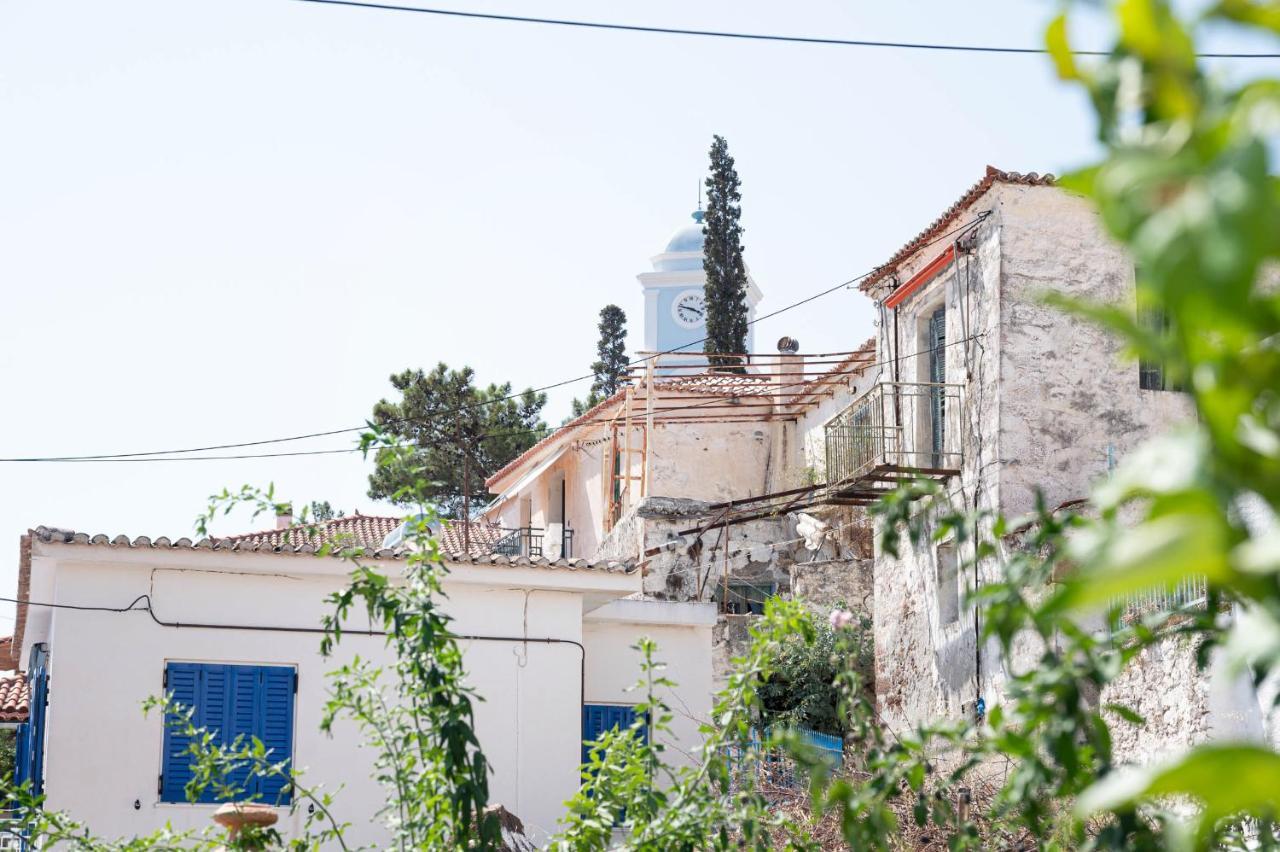 Traditional House Under The Clock Tower With Sweet View Poros Town Exteriér fotografie